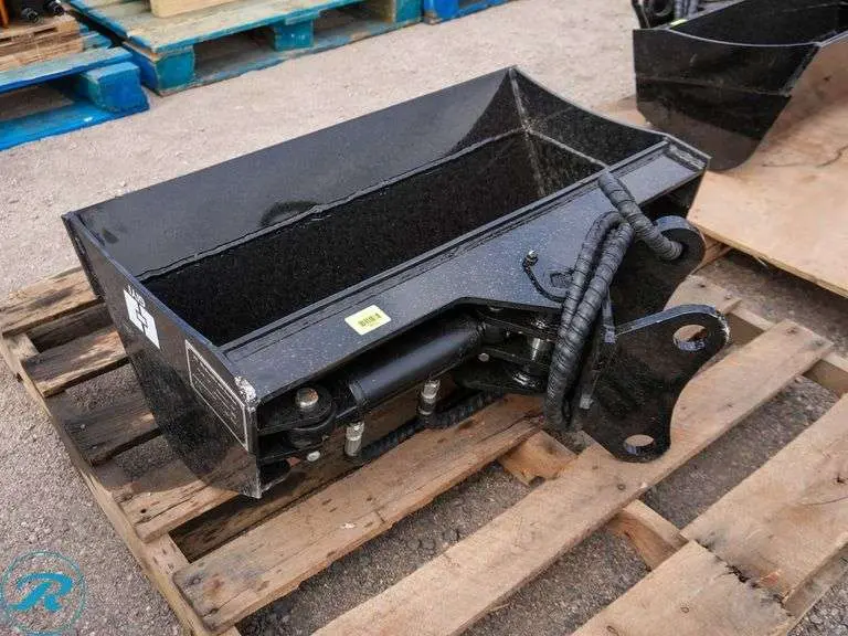 GIYI 32 MINI EX TILT BUCKET.webp