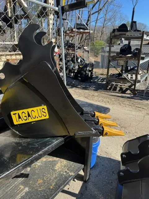 TAGACUSBUCKET12A.webp