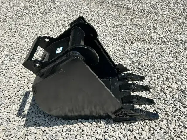 BOBCAT 18 X CHANGE 3.webp