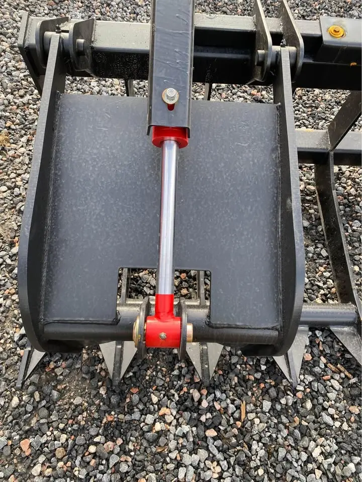 wildcat 74 inch hd root grapple hydraulics.webp