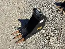 TROJAN 35CL 12 TRENCHING BUCKET CAT 303.5 2.webp