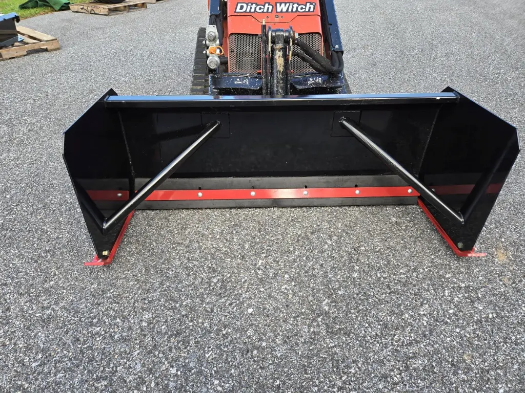 E&T MINI SKID STEER SNOW PUSHER 60" (DINGO MNT) WITH POLY BACK DRAG FEATURE 