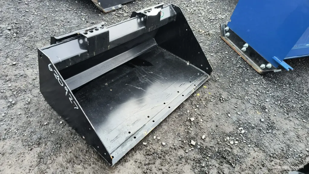 BOBCAT/IGNITE 44" MINI SKID DINGO STYLE BUCKET  CII INTERFACE
