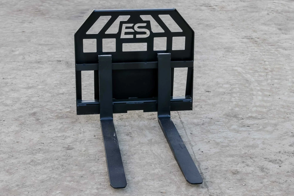 EXPRESS STEEL DINGO MOUNT 42" 2000LB PALLET  FORKS
