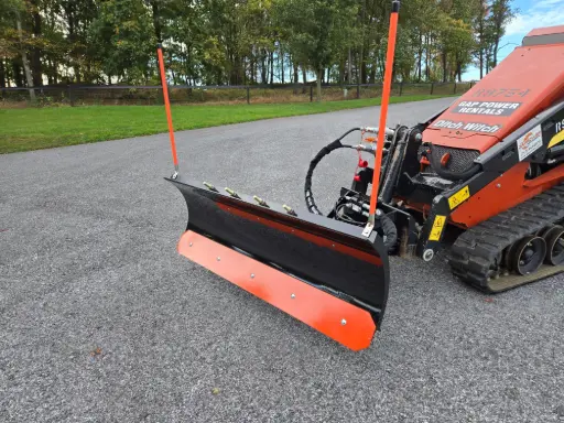 E&T MINI SKID DINGO MNT HYD 60" SNOWPLOW